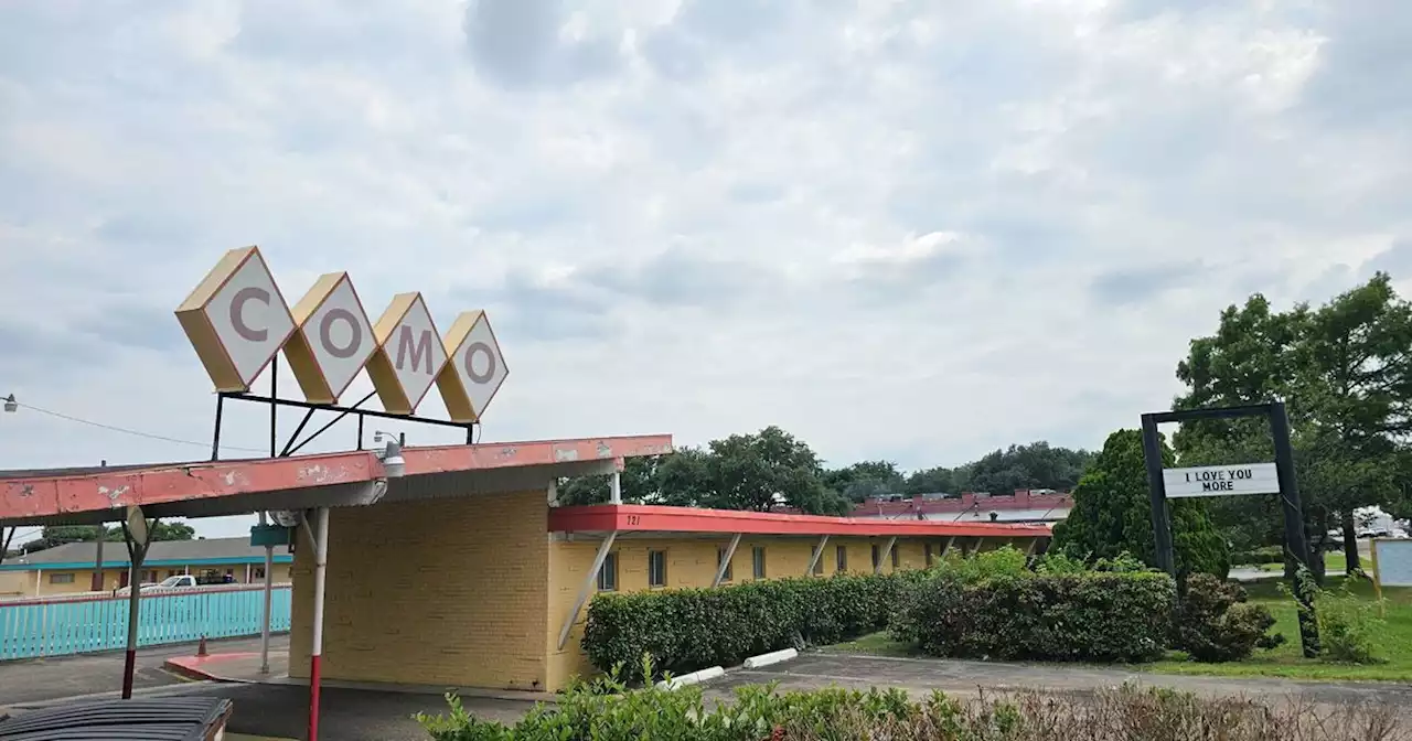 How the Como Motel in Richardson became a local landmark