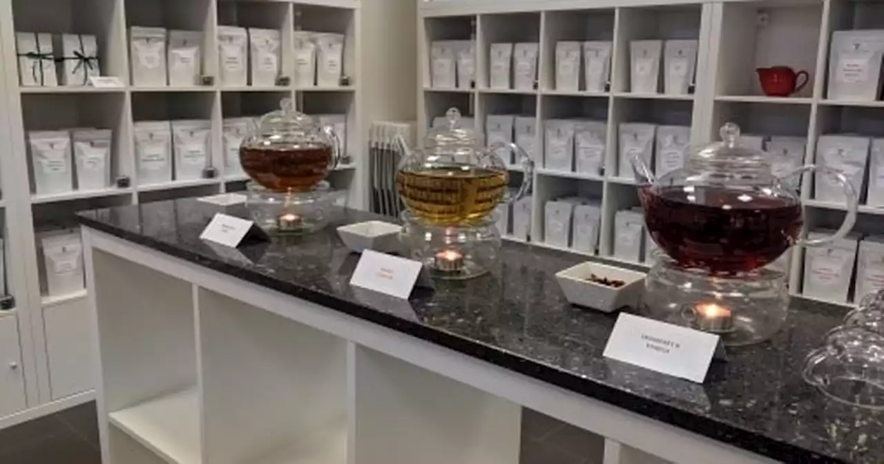 Tiny tea warehouse with more than 200 variants in the city centre