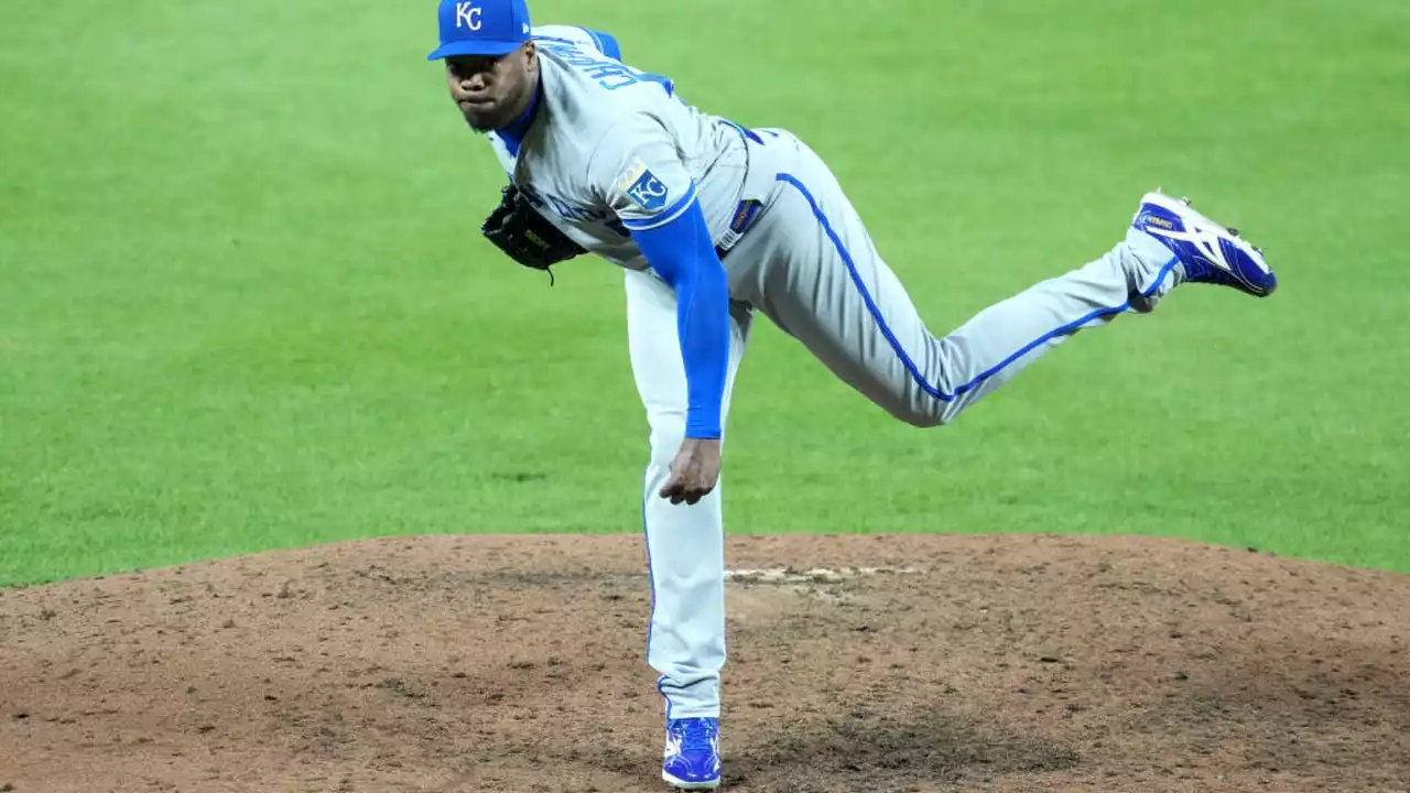 Texas Rangers trade for Aroldis Chapman