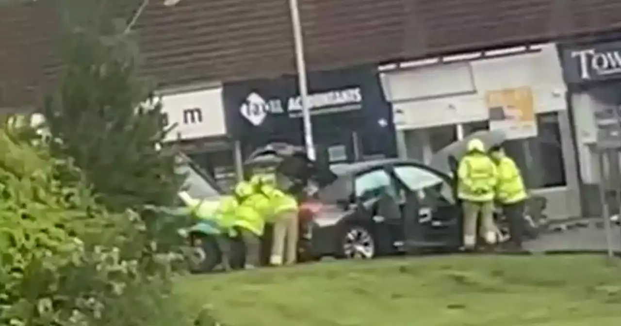 Police officer and three men hospitalised after Bearsden crash in 'stolen' car