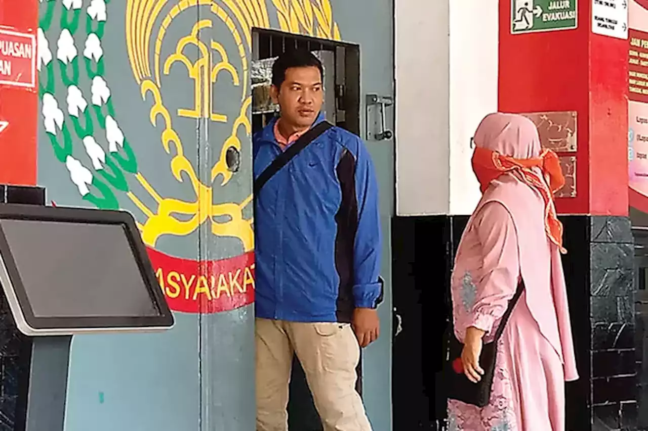 Alasan Warga Terima Kembali Masriah, si Pelempar Kotoran Manusia di Sidoarjo yang Bebas dari Penjara - Jawa Pos