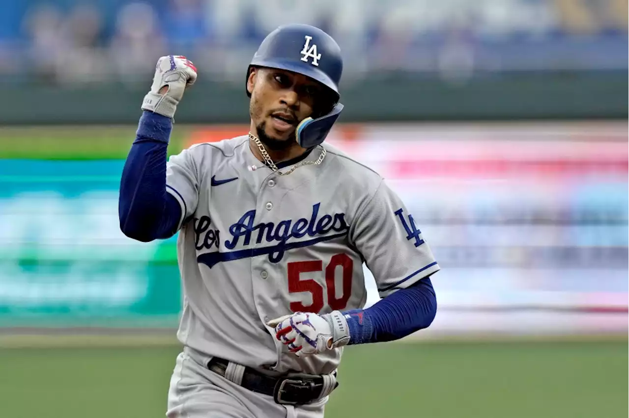 Mookie Betts homers twice as Dodgers handle Royals