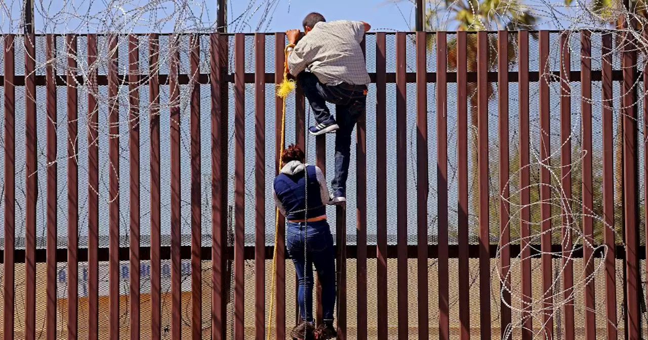 Another bus carrying migrants from Texas is due to arrive in L.A. today