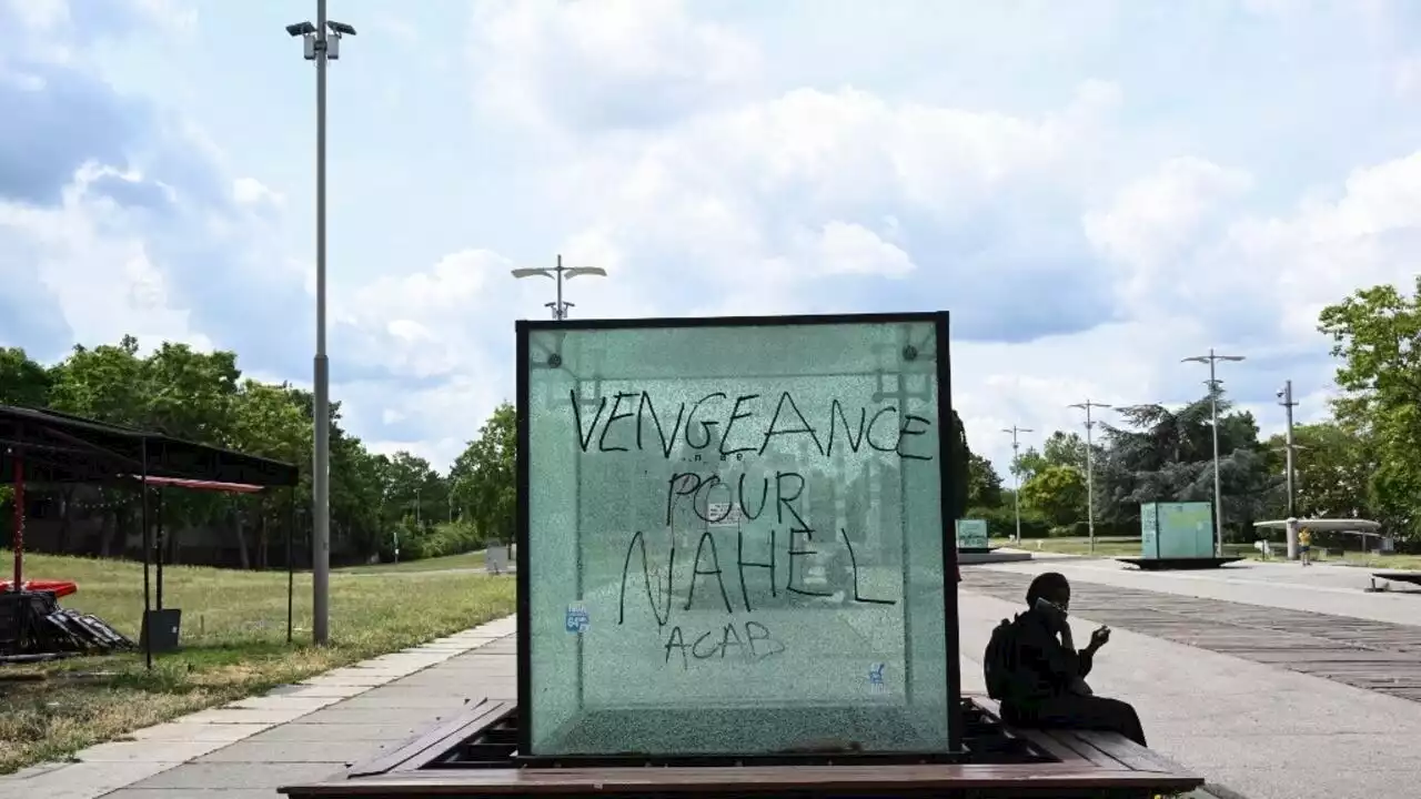 Violences en France: journée de recueillement à Nanterre pour les funérailles de Nahel