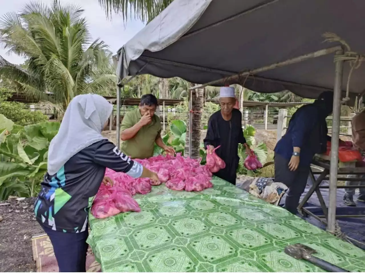 Lively Aidiladha celebration in Ayer Hitam, says Dr Wee