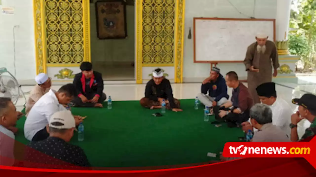 Viral! Video Shalat Ponpes Aliran Sesat, Padepokan Sendang Sejagad Klarifikasi: Video itu Potongan Sinetron Konten YouTube