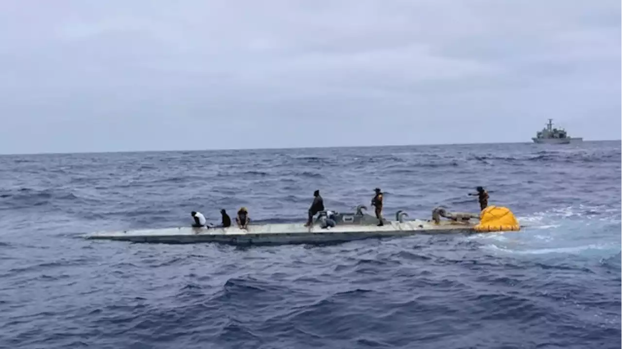 Submarino com 3,5 toneladas de cocaína é apreendido no México