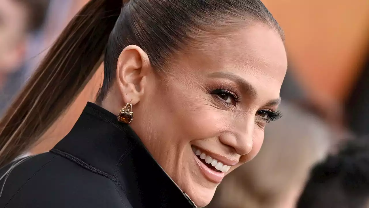 Jennifer Lopez's “Latina” Manicure Has Piercings, Tiny Gems, and Tons of Gold Foil