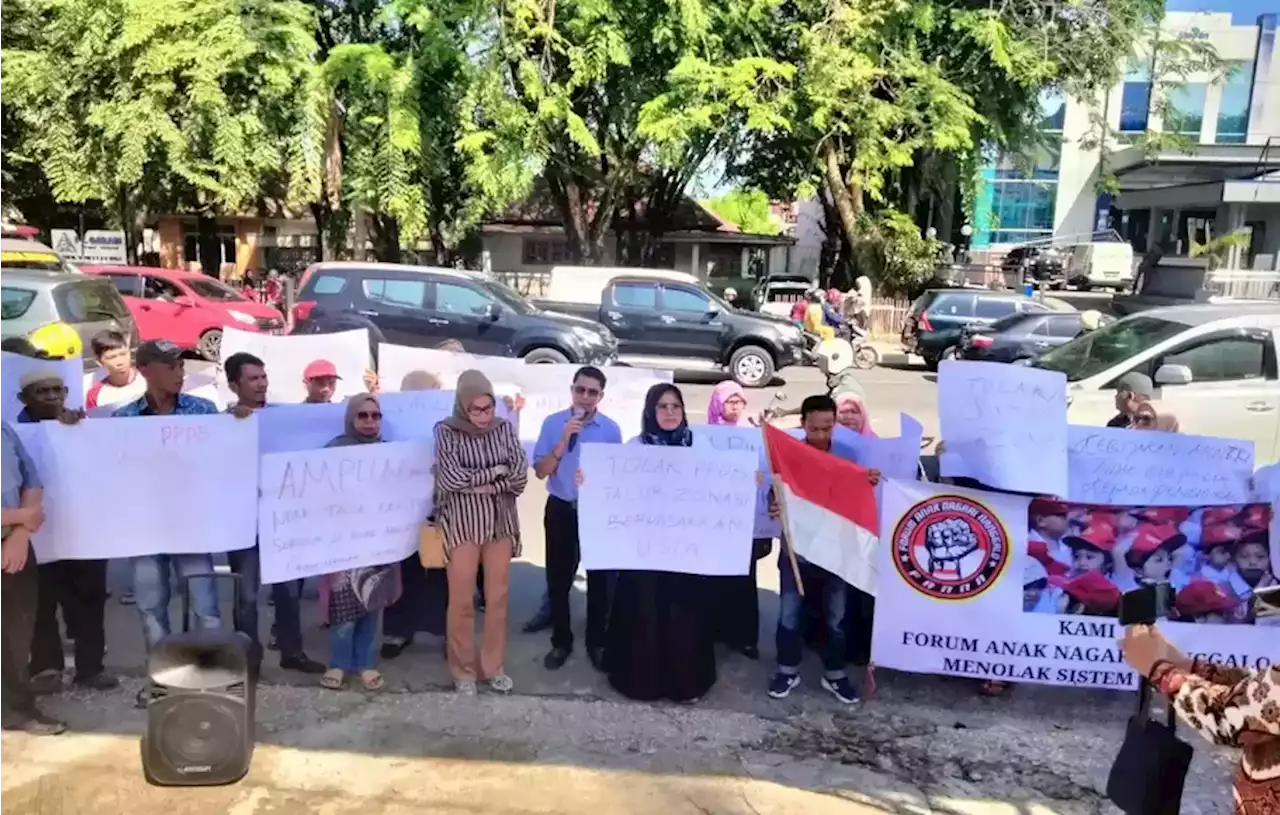 Sistem Zonasi PPDB Buat Puluhan Anak Berprestasi di Padang Terancam Putus Sekolah