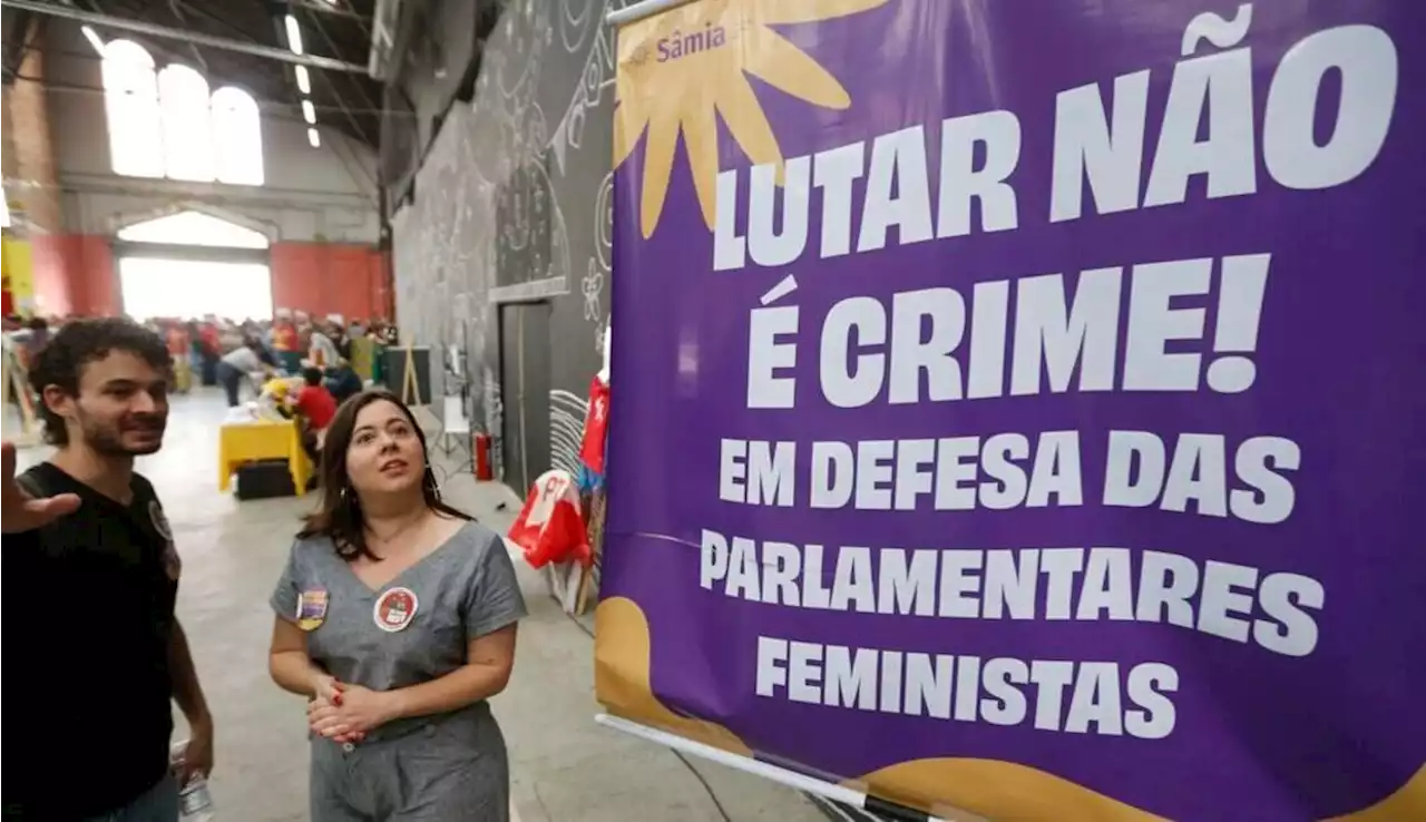 Movimentos fazem ato em defesa do MST e de parlamentares feministas