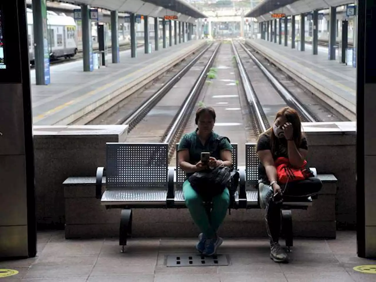 Sciopero treni 13 e 14 luglio, stop di Trenitalia e Italo: orari e fasce garantite