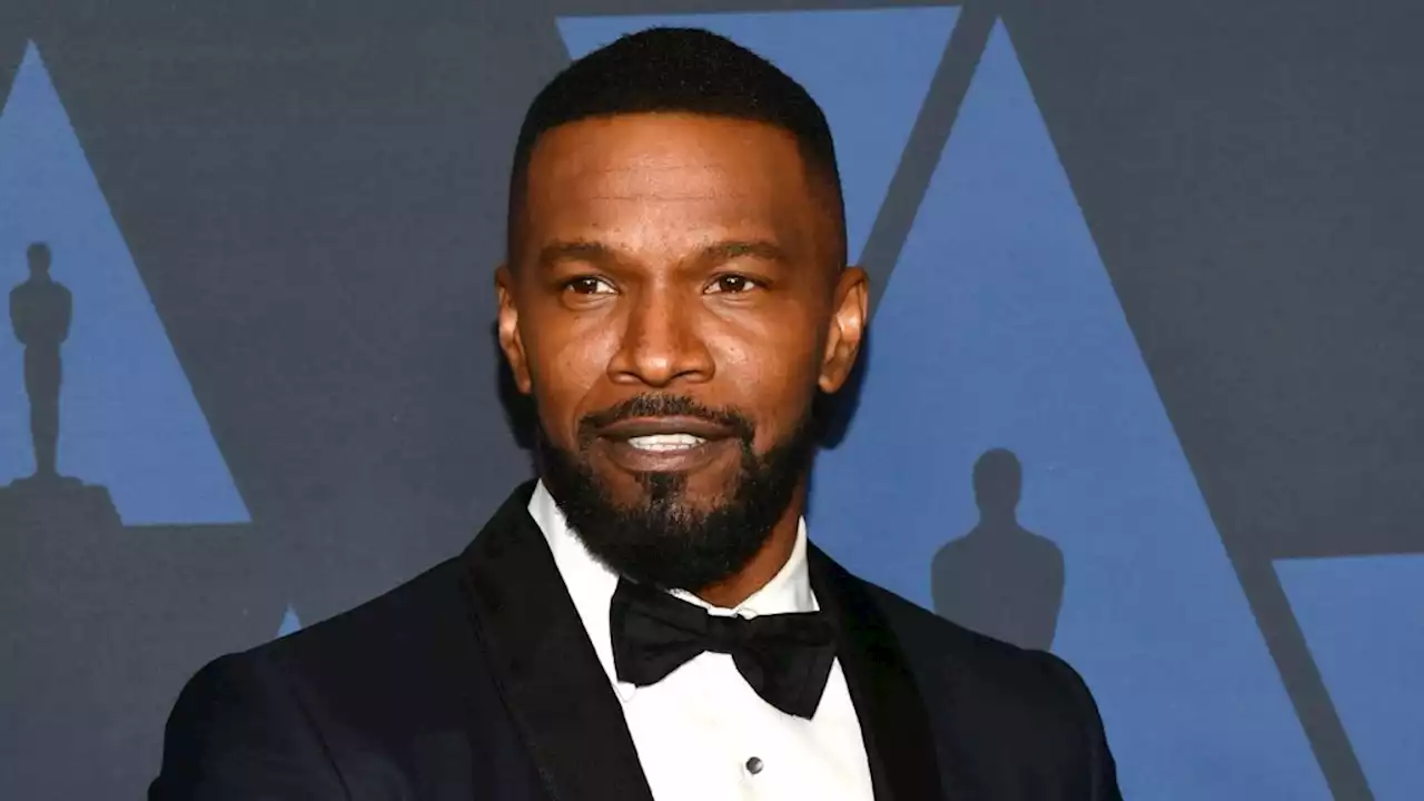 Jamie Foxx Waves From Aboard A Boat In First Public Appearance Since Hospitalization