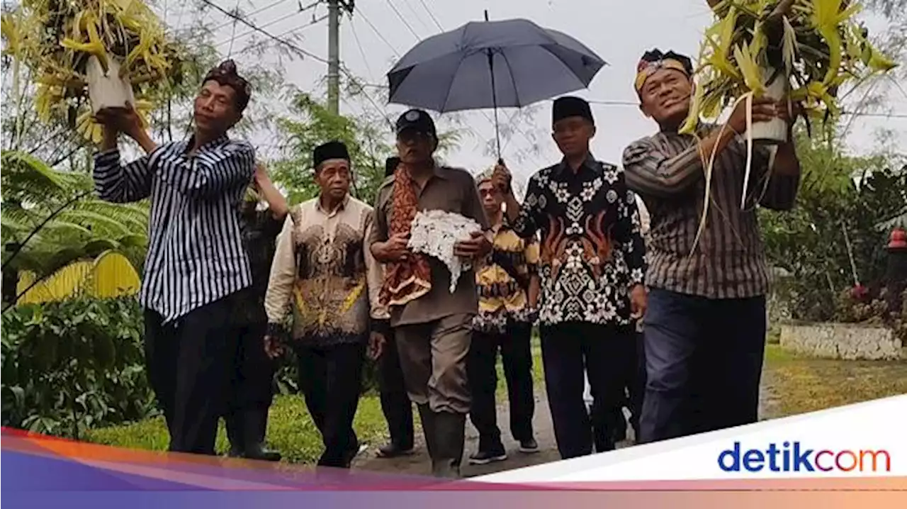 Melihat Ritual Manten Kopi di Blitar yang Dilengkapi Kembar Mayang