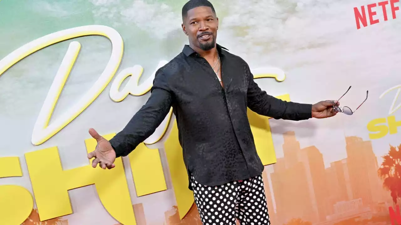 Jamie Foxx spotted for the first time publicly since health emergency, pumping fist in air