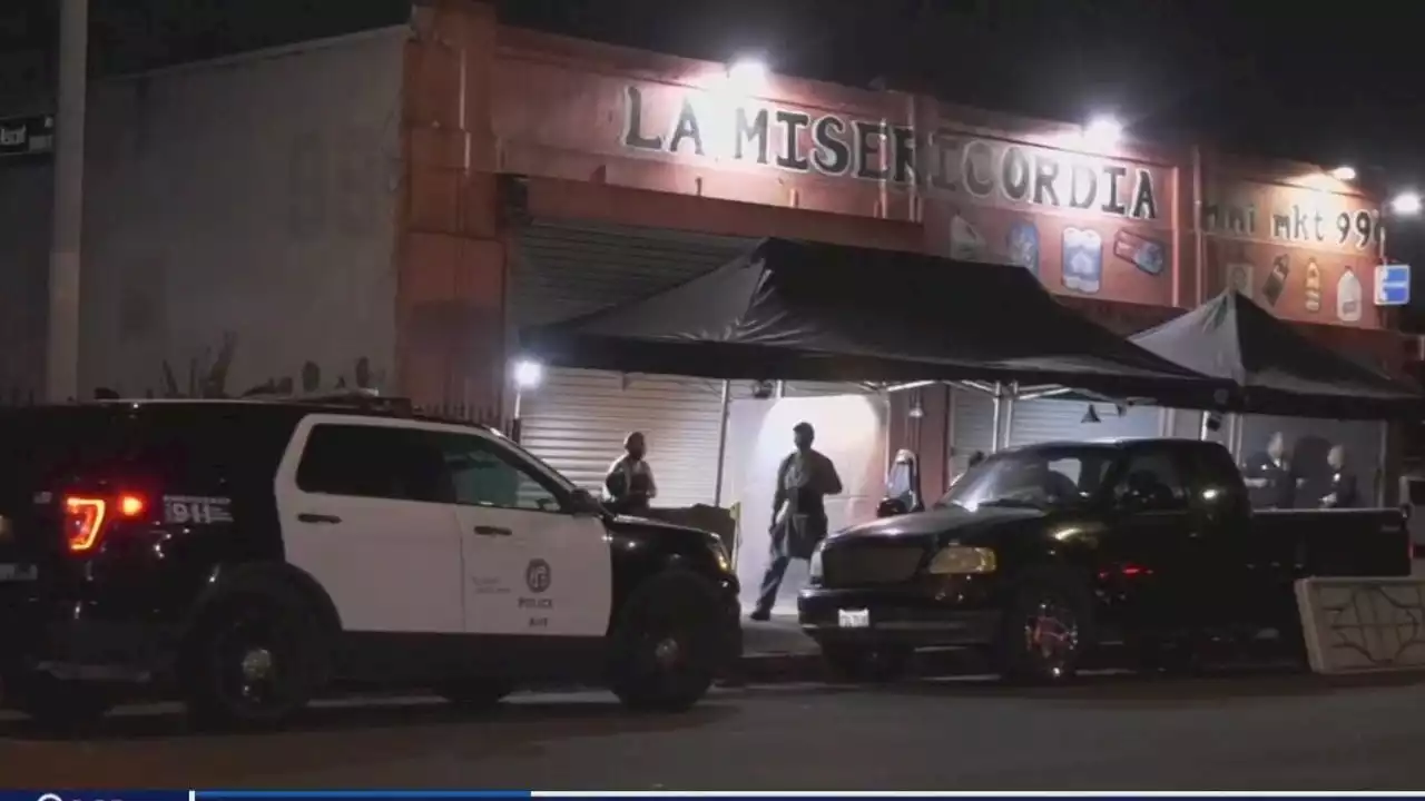 4 South LA taco stands robbed at gunpoint in 90 minutes