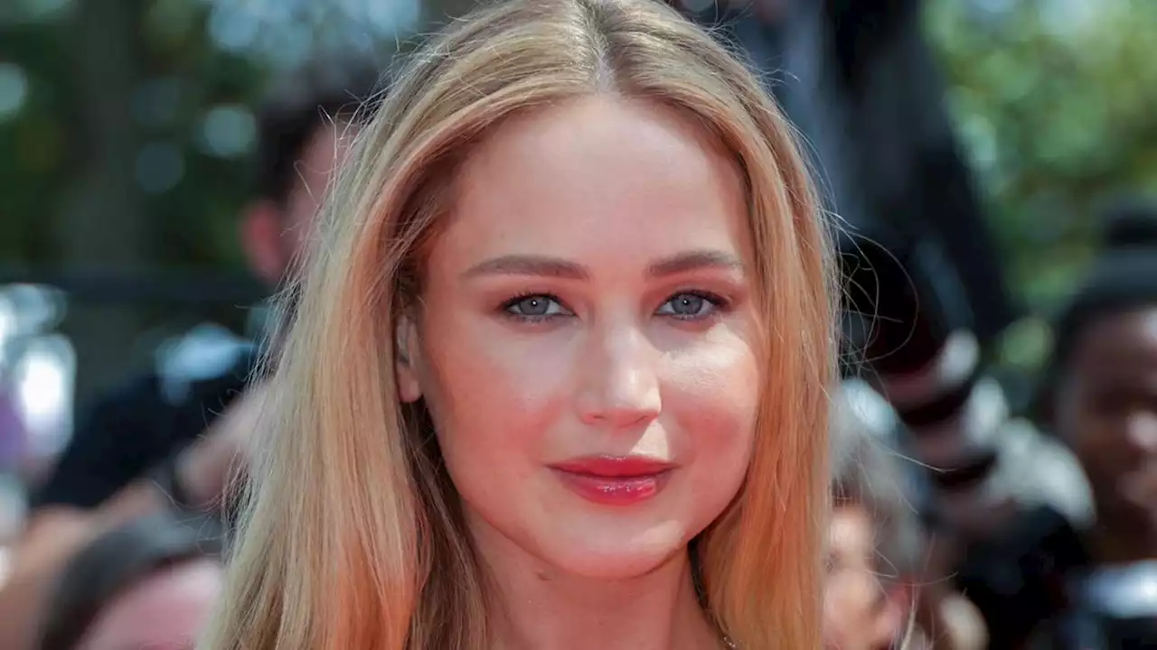 Dieser royal Hottie dreht Film mit Hollywood-Star Jennifer Lawrence