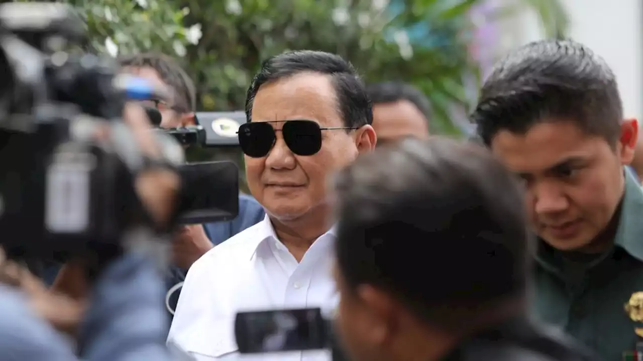 Kepada Presiden, Prabowo Laporkan Ada Pemintaan sampai 100 Pesawat CN-235