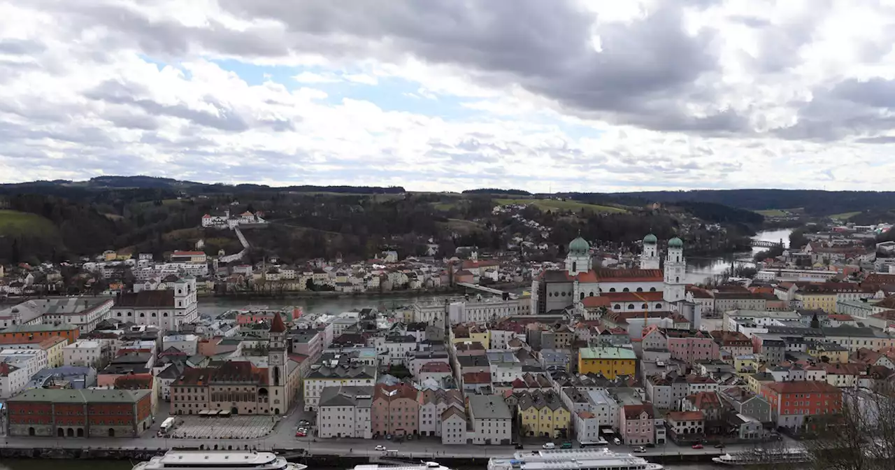 58-Jährige stolpert und stürzt in Passau in die Donau