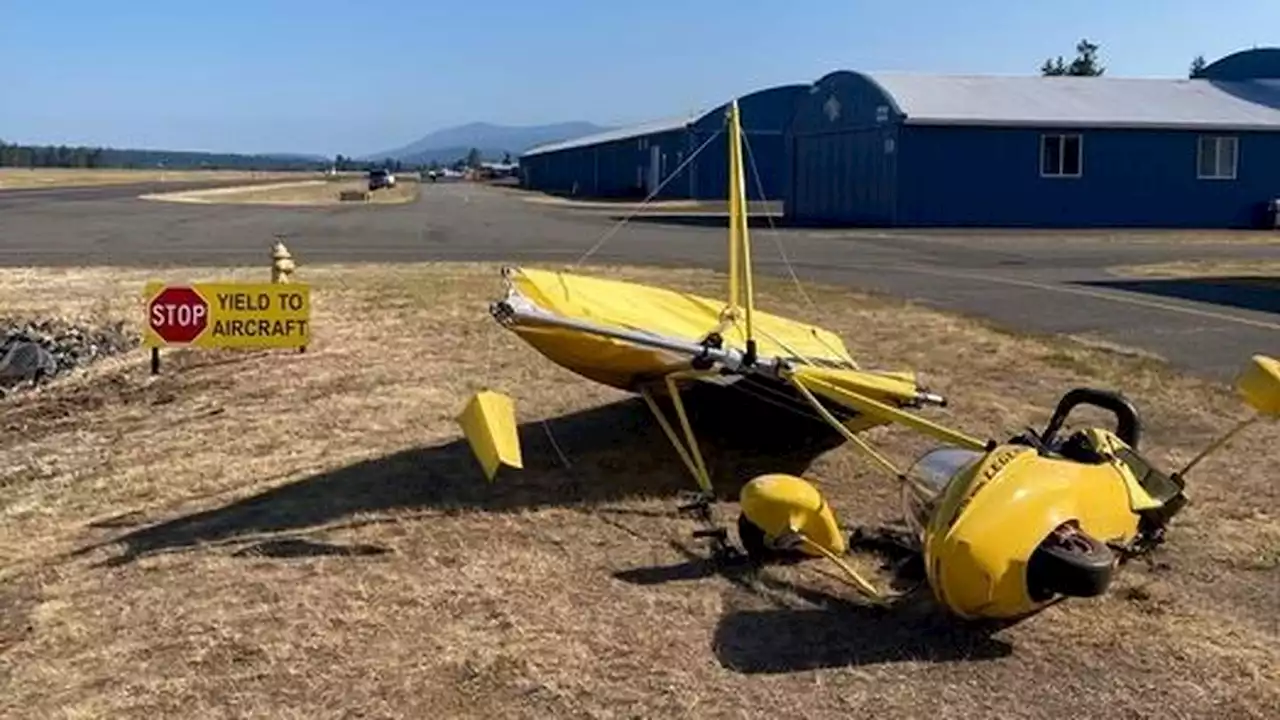 Pilot of ultralight aircraft hurt in Arlington collision