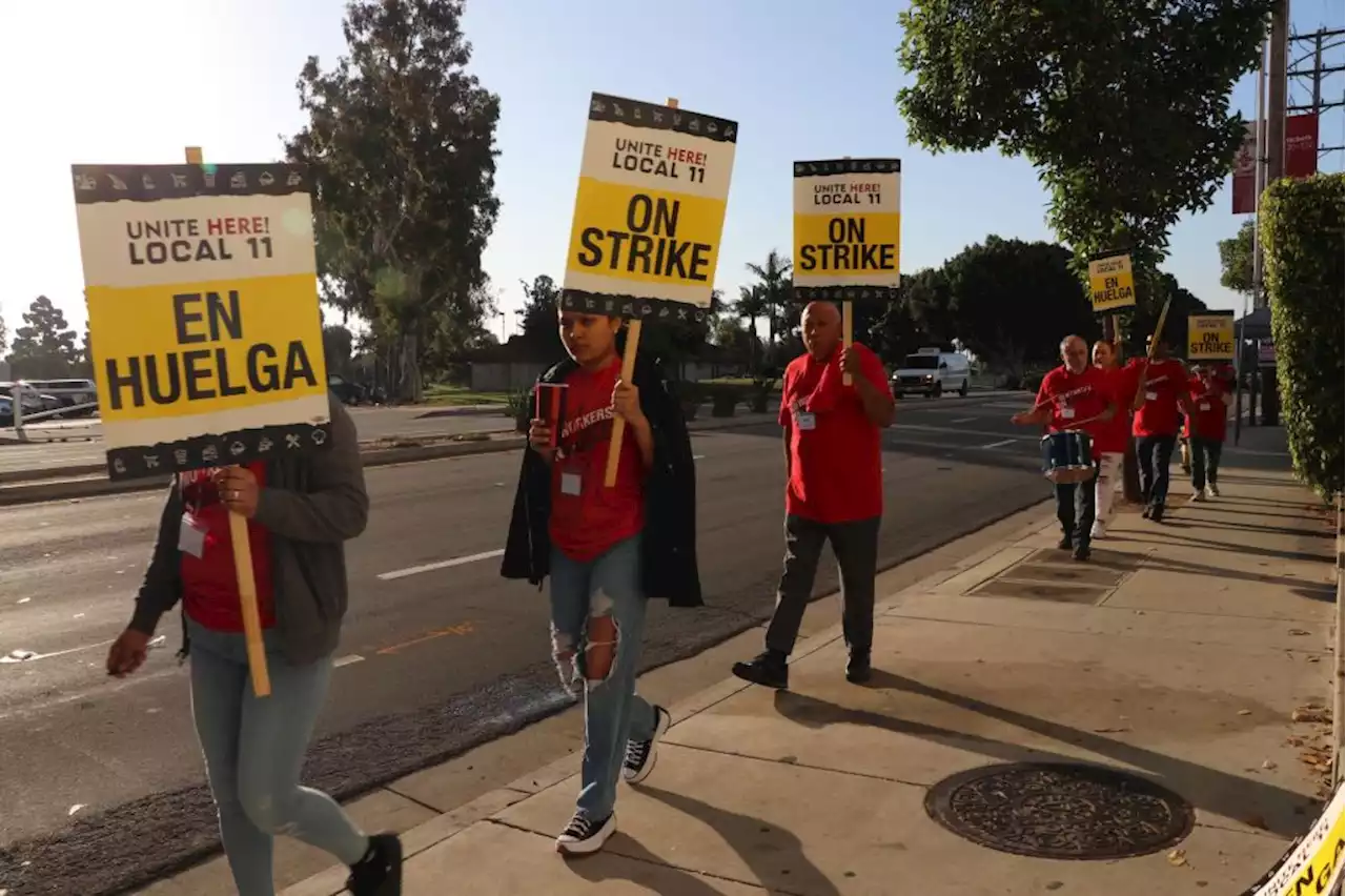 Hospitality workers strike at 8 more Southern California hotels