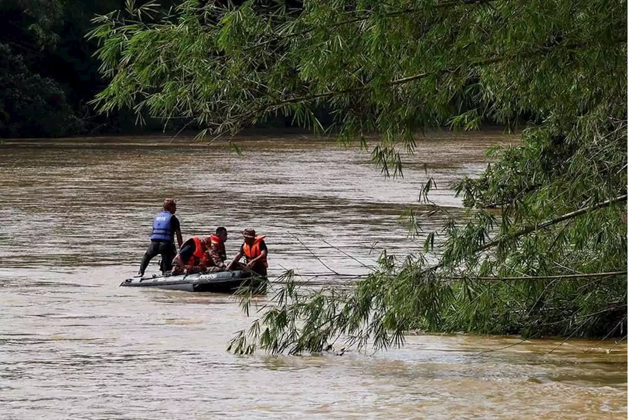 Tragedi kepala air: Datuk masih berharap cucu ditemukan | The Malaysian Insight