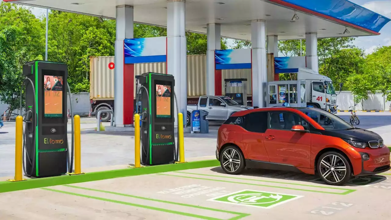 EVLOMO and Schneider Electric to set up 100 DC fast chargers and build 1GW battery pack plant in Thailand - paultan.org