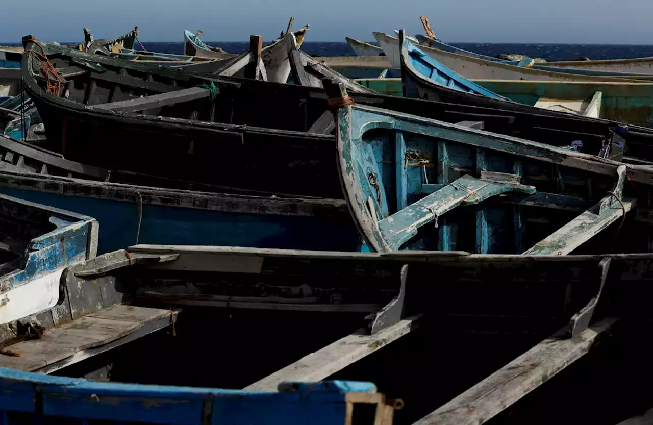 Dos semanas sin noticias de tres cayucos con 300 migrantes que salieron de Senegal