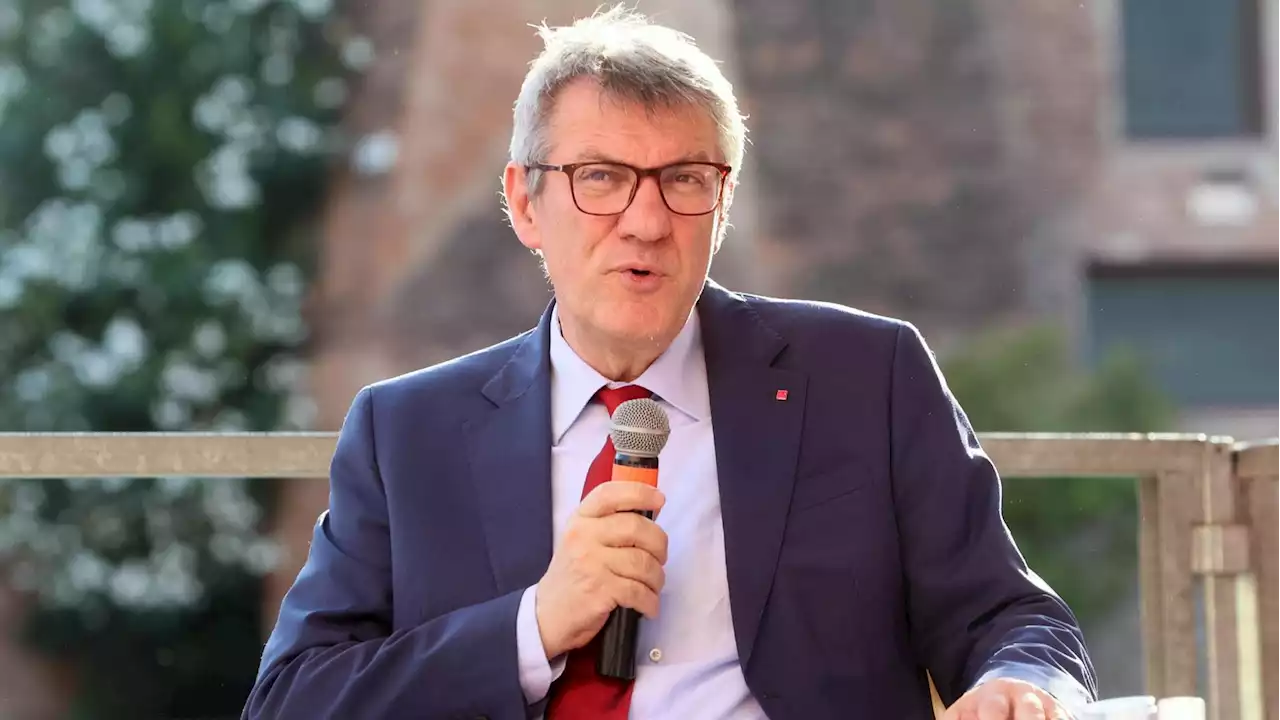 Maurizio Landini: “Nove euro l’ora di salario minimo sono solo il primo passo. Cancellare i contratti precari”