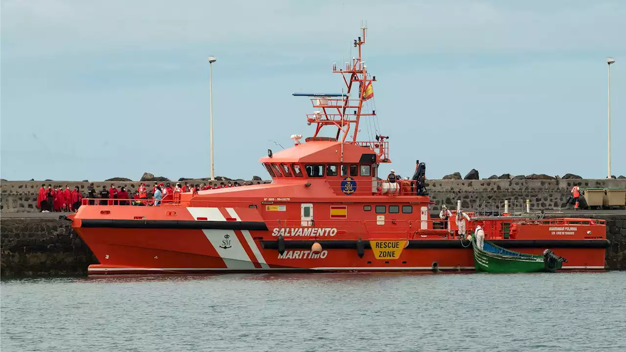 Salvamento Marítimo rescata a 86 personas en Canarias