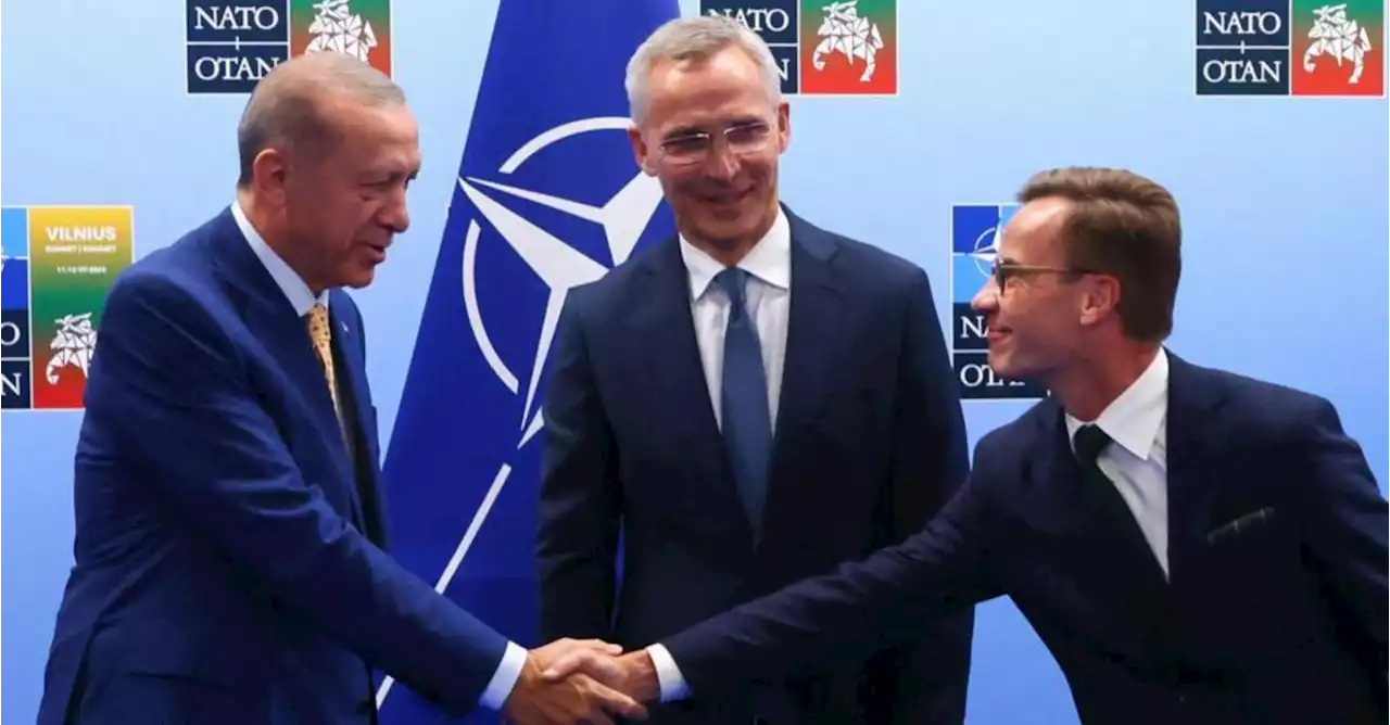 Nato, la Turchia dà l’ok all’ingresso della Svezia