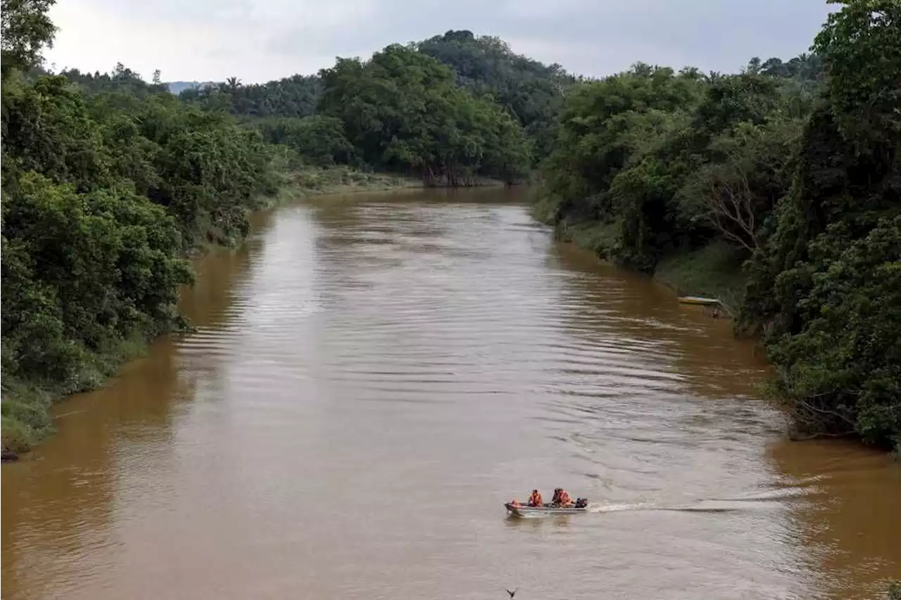 Water surge tragedy: Grandfather keeps hope alive for Putri Nor Fatin to be found