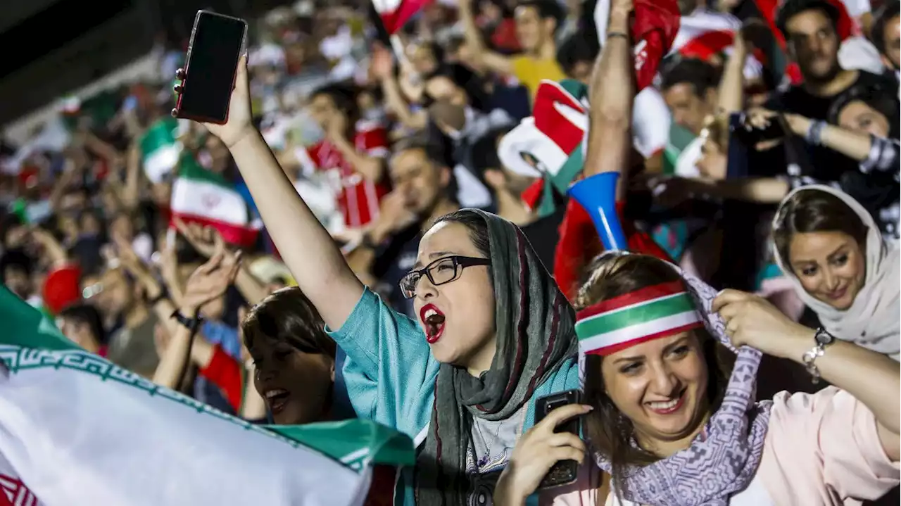 Mehrere Stadien „bereit“ für weibliche Fans: Iran erlaubt Frauen den Besuch von Männer-Fußballspielen