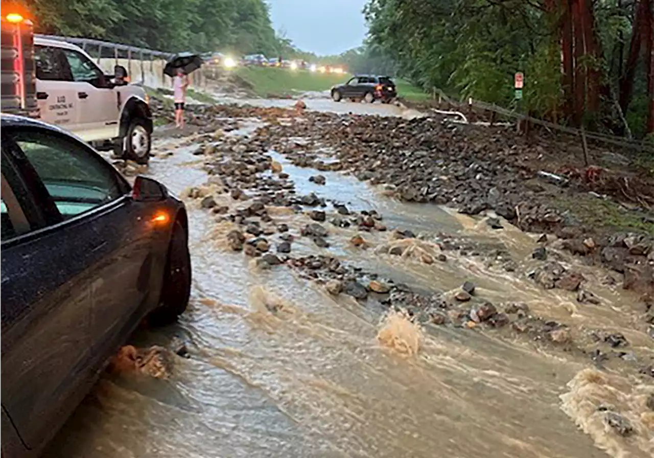 Extreme Flooding Overwhelms New York Roadways, Kills 1 Person