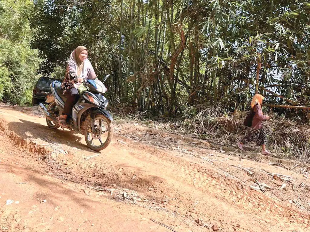 Jalan ke tiga penempatan Orang Asli dinaik taraf