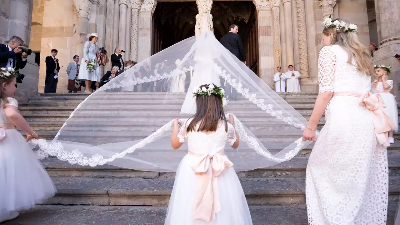 Un altro principe all'altare. E un altro abito da sposa per farci sognare