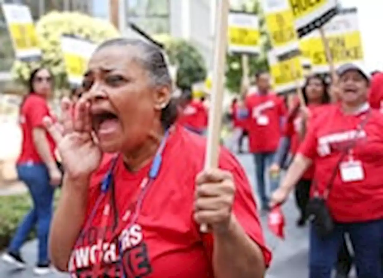 Thousands of L.A. hotel workers are striking again