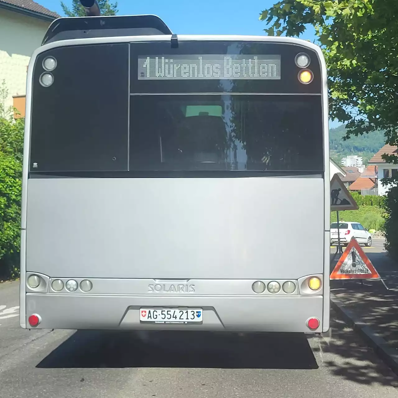 Warum fährt ein grauer «Geisterbus» durch die Region Baden? Der RVBW-Chef klärt auf