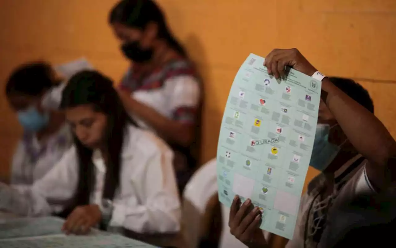 Corte desecha quejas de partidos y da luz verde a segunda vuelta en Guatemala