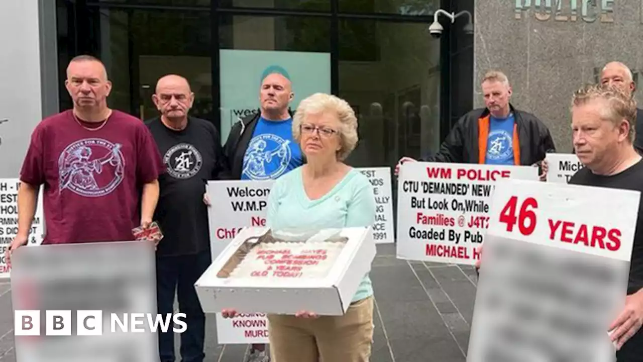 Birmingham Pub Bombings campaigners send cake to 'crass' police