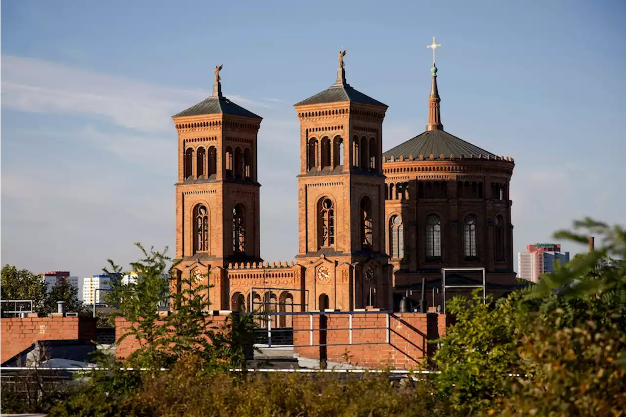 „Ekstase und Spiritualität“: Kreuzberger St.-Thomas-Kirche lädt zum Techno-Rave