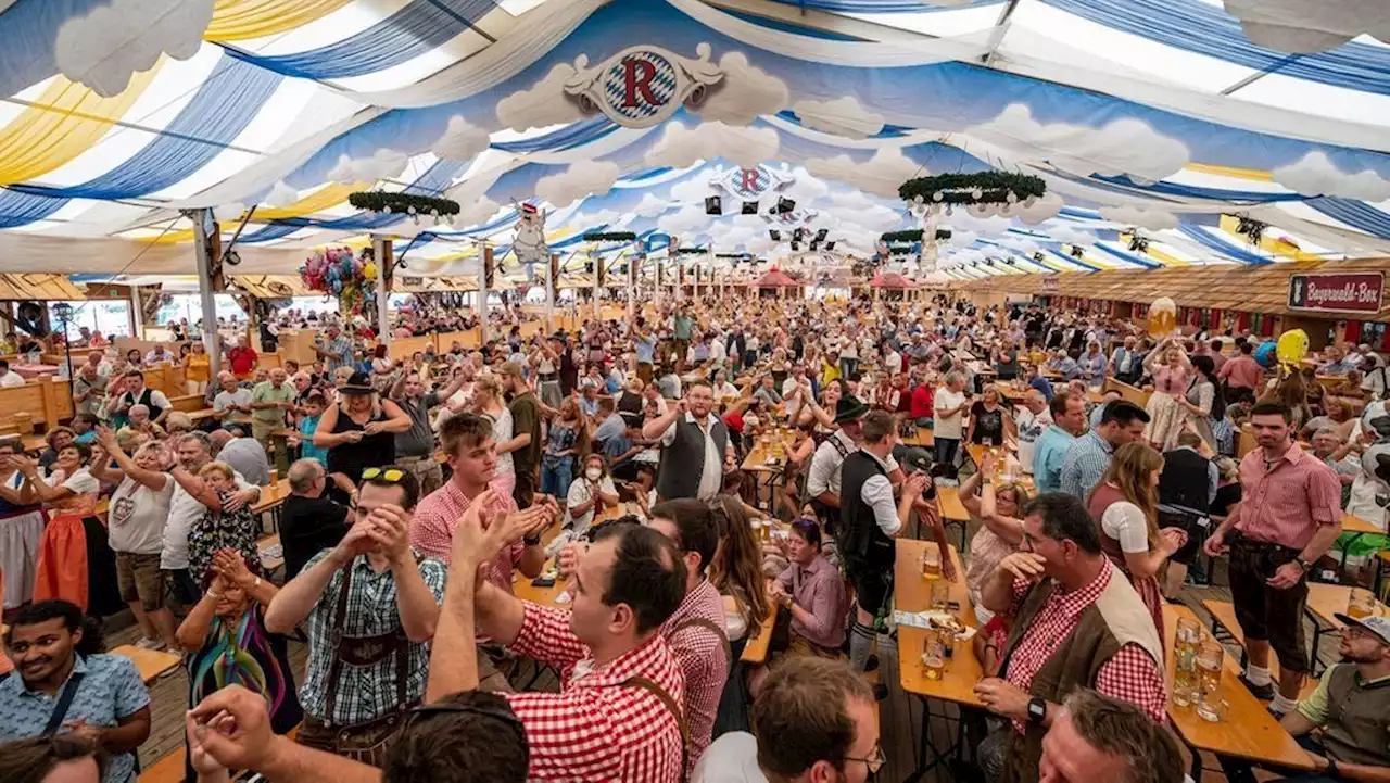 Kostenloses Trinkwasser auf Gäubodenvolksfest geplant