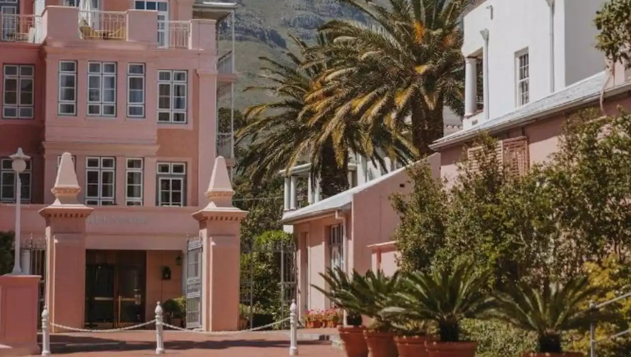 Mount Nelson has one of the world's most beautiful tennis courts