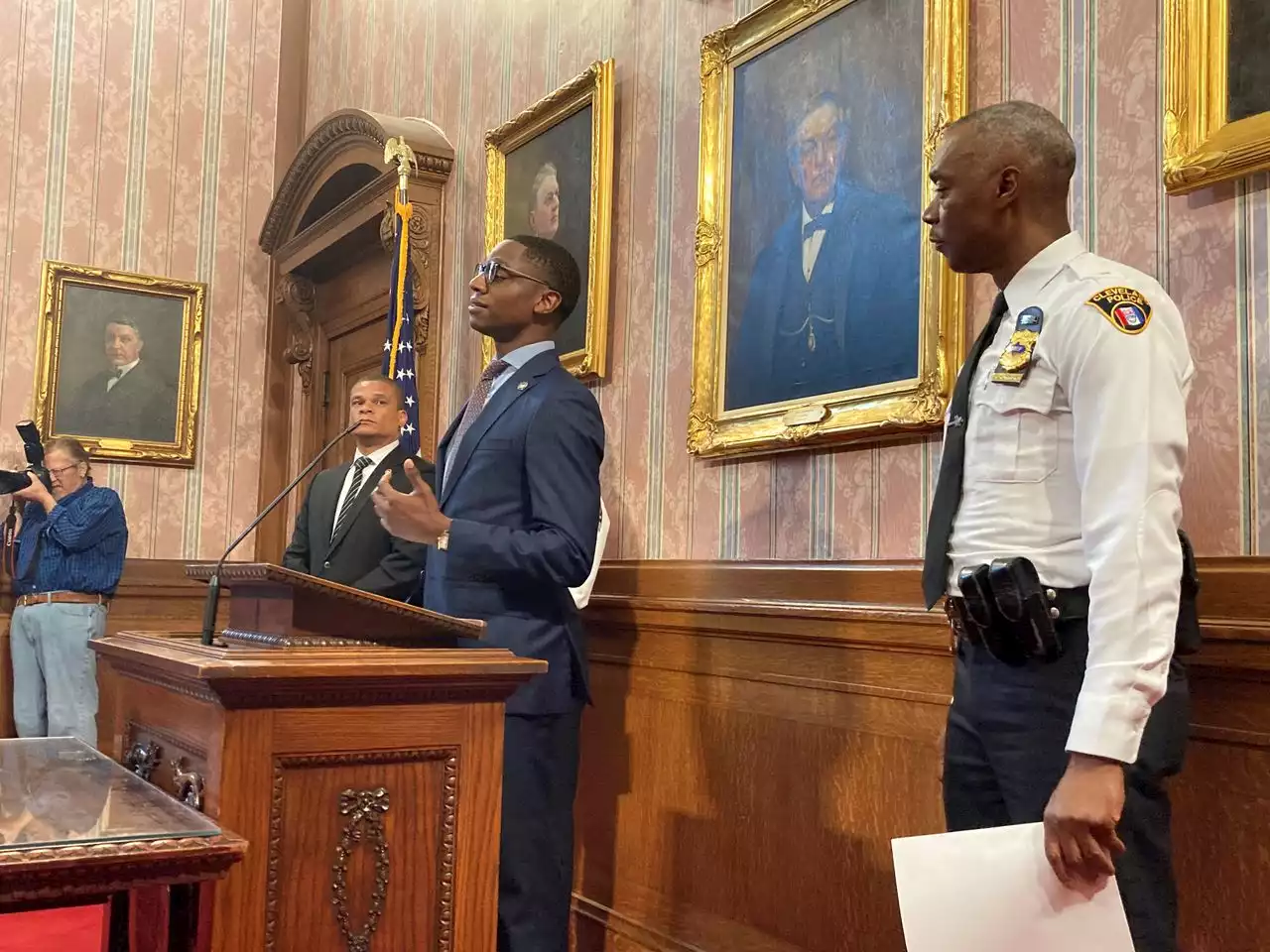 Cleveland to propose police bonuses, longer shifts to combat understaffing