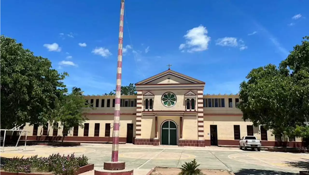 Por grabar TikTok con el uniforme, expulsan a estudiantes de un colegio en La Guajira