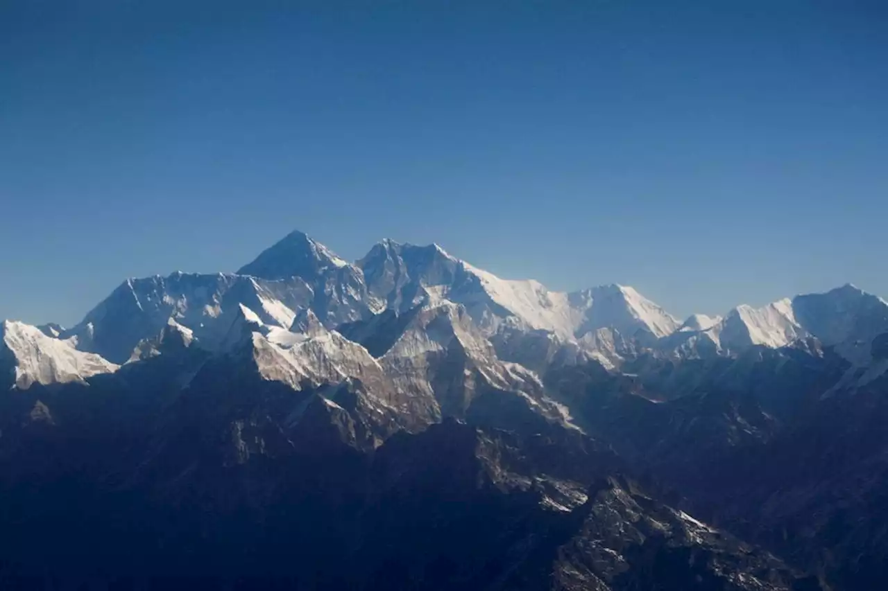 Helicopter carrying 6 goes missing in Nepal