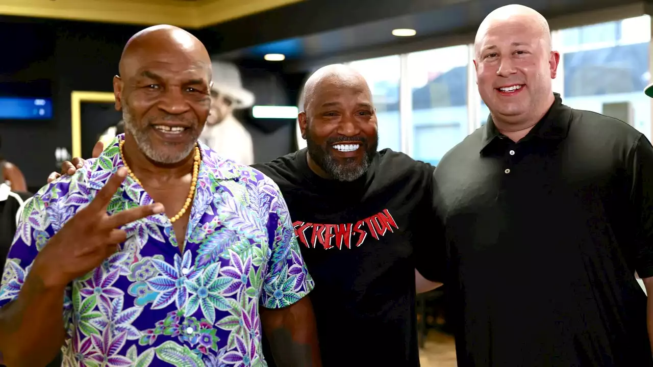 Pro boxer Mike Tyson visits Bun-B's Trill Burgers in Houston