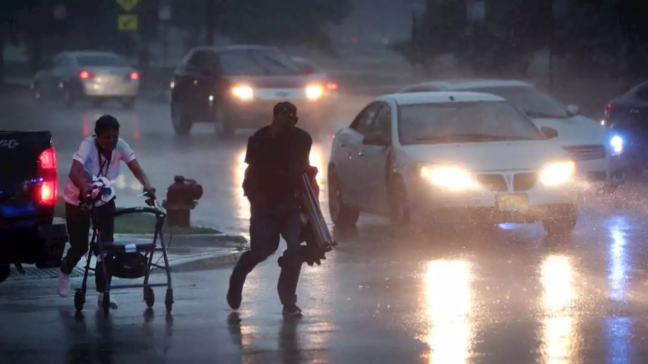 Chicago weather: Afternoon storms kick off rainy week