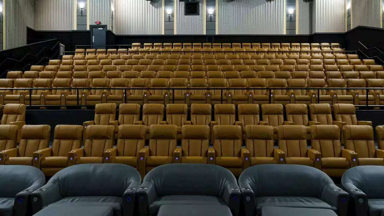 Illinois' largest movie theater screen will open Tuesday in Chicago suburb