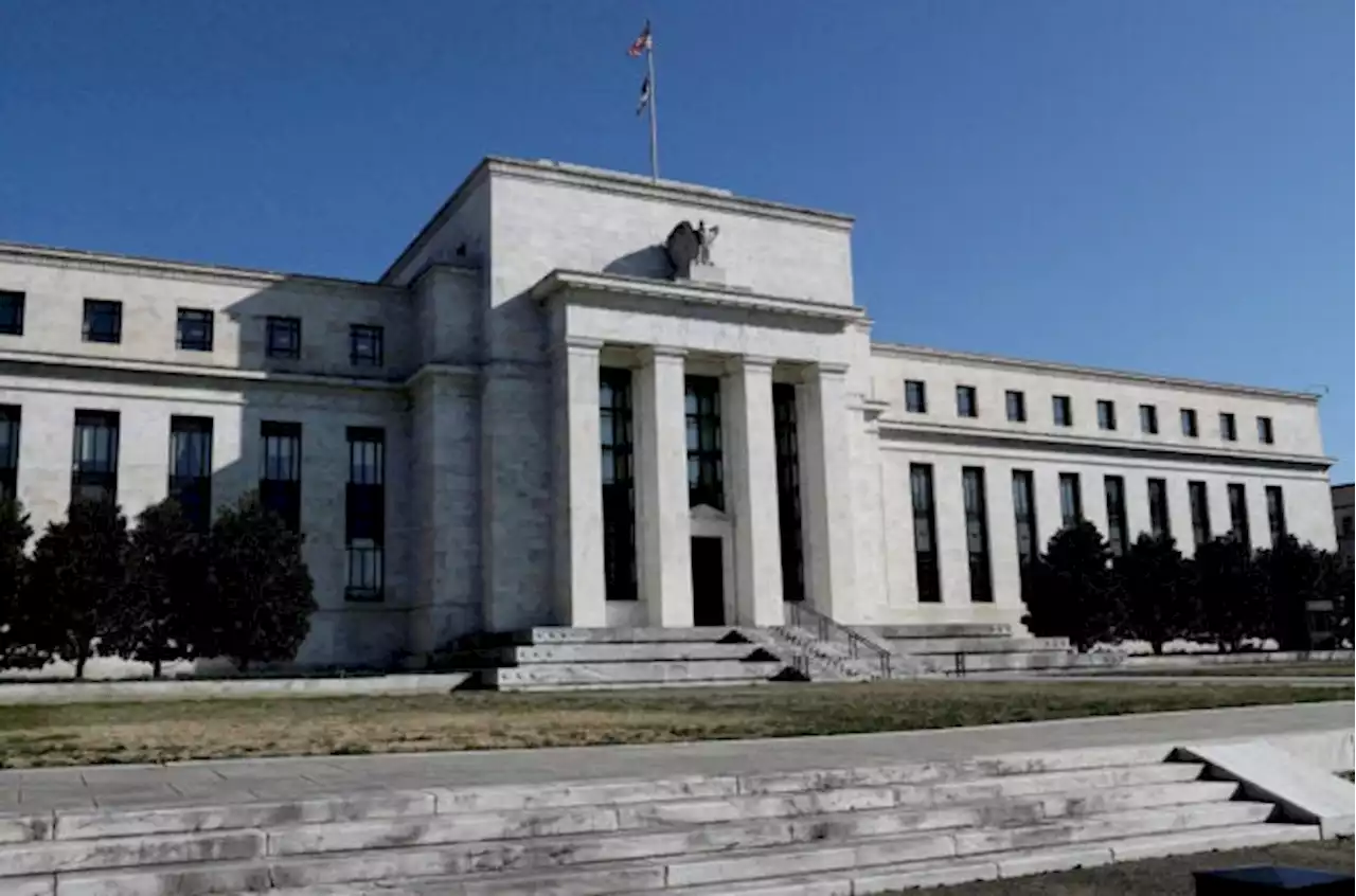 Fed closing in on end of rate hiking cycle, central bank officials say