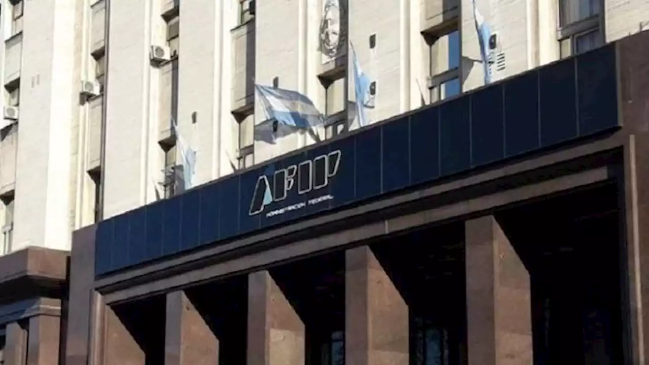 AFIP cazó a argentinos que desviaron 100 mil millones de pesos